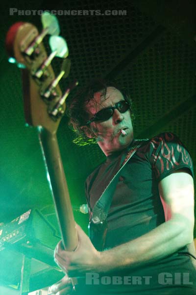 THE NEON JUDGEMENT - 2005-12-02 - PARIS - Batofar - 